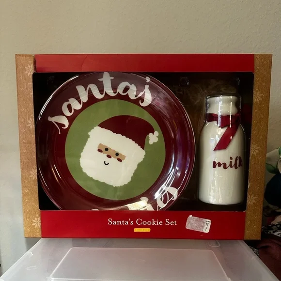 Santa’s Cookie Plate - Picture 1 of 1